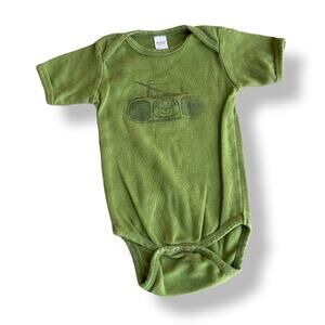 Monag Boys Girls Bodysuit Size 12-18 Months Olive Green Boom Box